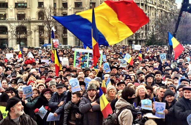 Peste 3.500 de persoane, la intalnirea organizata de televiziunile Intact