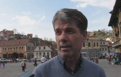 Primarul Brasovului, cercetat sub control judiciar