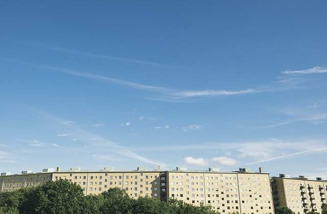 Cluj: Trei persoane ranite in urma unei explozii intr-un bloc