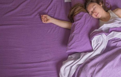  Top  Vrei sa dormi bine? 7 lucruri pe care sa le faci inainte de culcare