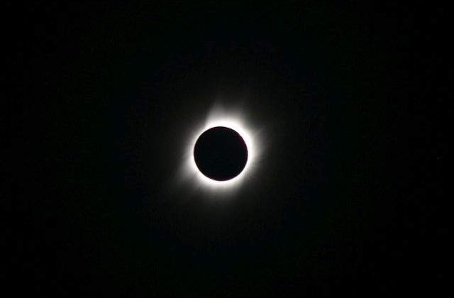 Astronomii au descoperit eclipsa a carei durata depaseste orice record