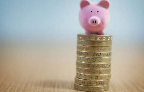  Top  7 moduri bizare, dar eficiente, de a economisi bani in fiecare luna