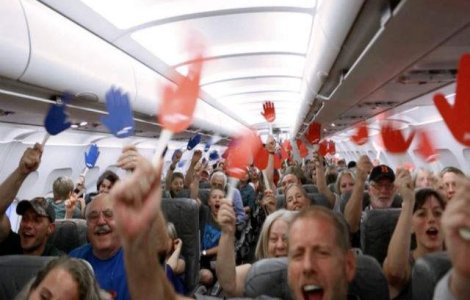 JetBlue a oferit o excursie gratuita unor pasagerilor. Cu o conditie