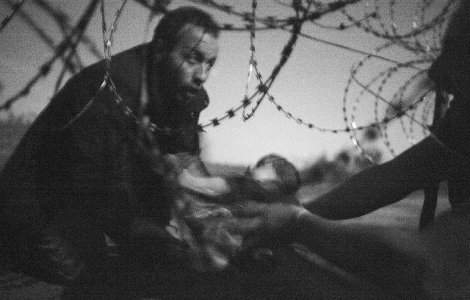  Foto  World Press Photo 2016: Aceasta este cea mai frumoasa imagine a anului