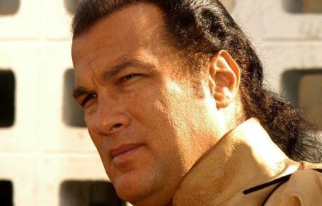 Steven Seagal filmeaza din nou in Romania