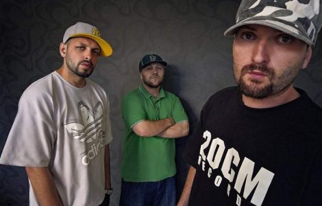 Dupa o pauza de 6 ani, Parazitii lanseaza un nou album