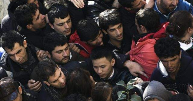 Germania "a pierdut" 130.000 de migranti inregistrati