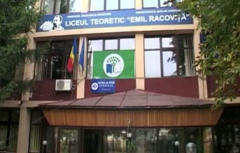 Profesorul care a aratat elevilor un film despre avort, nevinovat