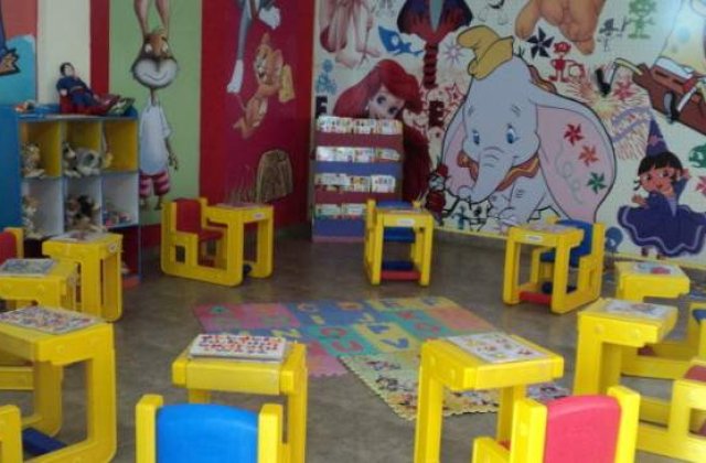 Timis: Educatoarea care a strigat la copii si i-a jignit si-a dat demisia