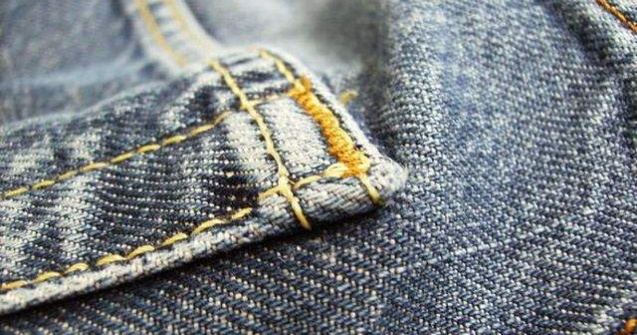Uimitor! Motivul pentru care nu trebuie sa spalam blugii
