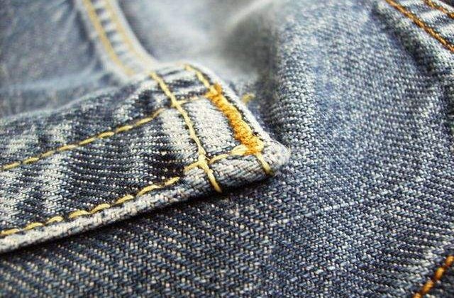 Uimitor! Motivul pentru care nu trebuie sa spalam blugii