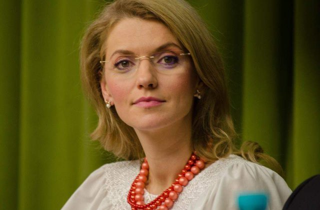 Alina Gorghiu: Tariceanu, la fel de PSD-ist ca si Firea