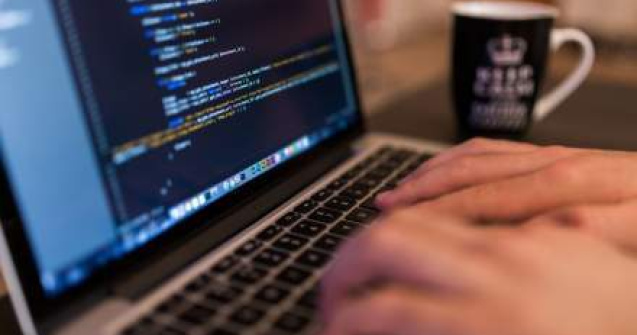 Industria IT, disperata sa gaseasca tineri talentati