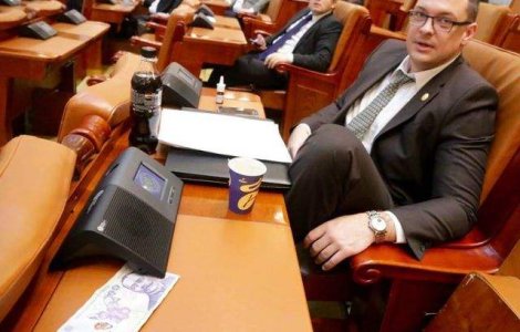 Povestea bancnotei de 100 de lei care i-a speriat pe deputati