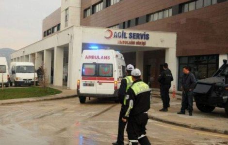 Doi morti si 35 de raniti, intr-un atac cu o masina-capcana