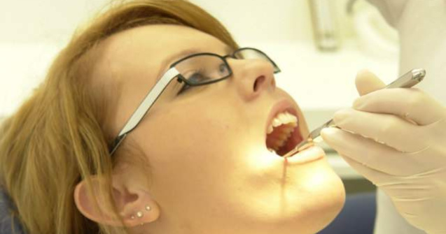 De la cancer la boli de inima. Ce se poate intampla daca nu te speli pe dinti
