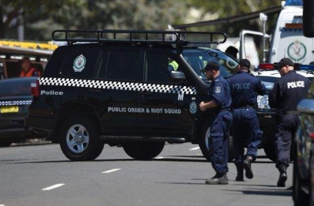 Trei raniti, intr-o luare de ostatici intr-o fabrica din Australia