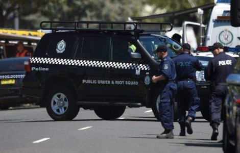 Trei raniti, intr-o luare de ostatici intr-o fabrica din Australia