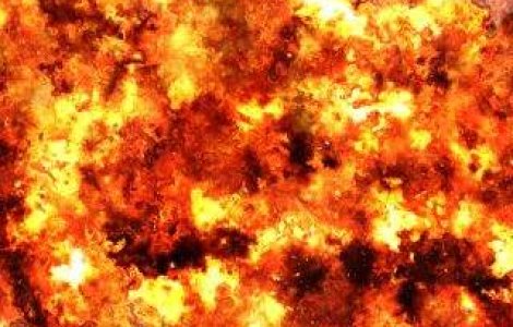 Atac sinucigas in Pakistan, soldat cu cel putin opt morti