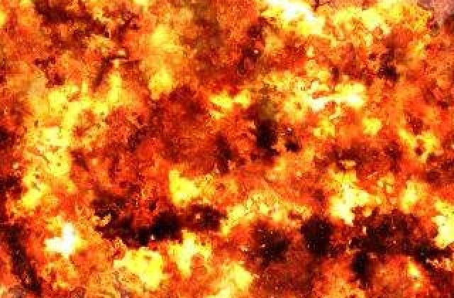 Atac sinucigas comis la un tribunal din Pakistan, soldat cu cel putin opt morti