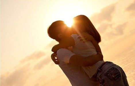  Top  5 lucruri fascinante care se intampla cu corpul tau cand esti indragostit