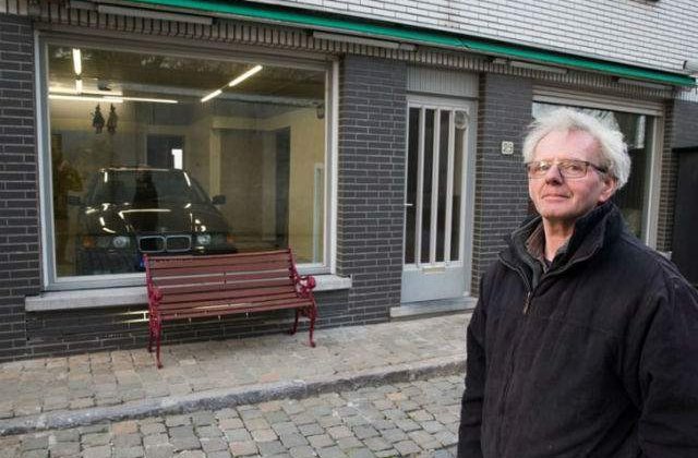 [FOTO] Primaria nu i-a dat voie sa isi construiasca un garaj. Uite ce solutie a gasit acest barbat