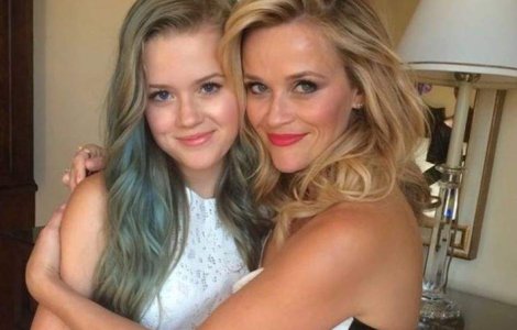  Top  Asa mama, asa fiica! 7 celebritati internationale si mamele lor