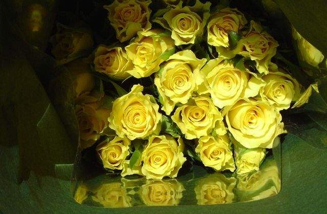 Sase din zece romani sarbatoresc Ziua Femeii