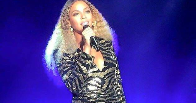  Video  LA: Beyonce, omagiu emotionant adus lui Whitney Houston