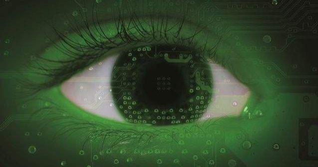 Unul din trei dezvoltatori software se teme ca va fi inlocuit de inteligenta artificiala