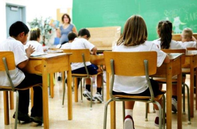 36 de copii din judetul Galati au fost internati in spital