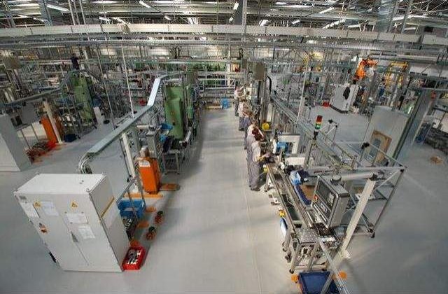 Grupul german Daimler a angajat 500 de persoane la Sebes