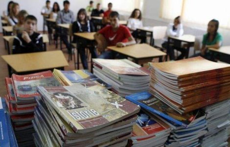 Ilegalitati in cadrul licitatiei pentru manualele de clasa a IV-a?