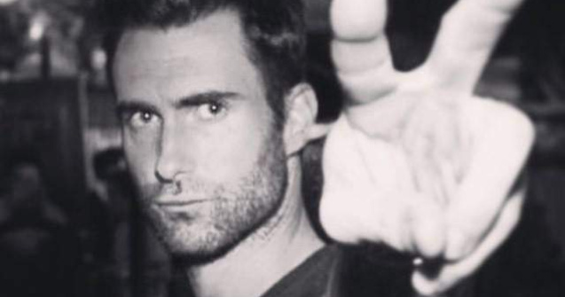 Solistul trupei Maroon 5, tata pentru prima data