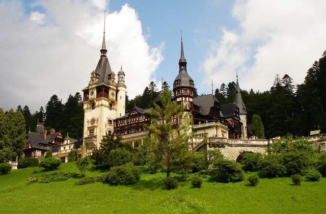 Proiect: Muzeele, obligate sa tina evidenta obiectelor de patrimoniu si digital