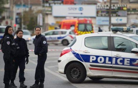 Un roman a fost injunghiat mortal in Franta