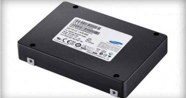 Samsung uimeste din nou! SSD-ul de 16 TB
