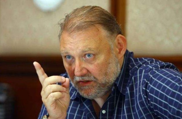 Fostul consilier al lui Traian Basescu, retinut de procurorii DNA