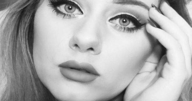 Adele are o sosie. Uite cum arata tanara si cat de mult seamana