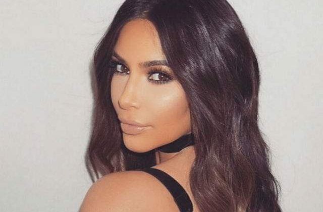 [FOTO] Kim Kardashian a trimis flori femeilor care i-au aparat fotografia nud