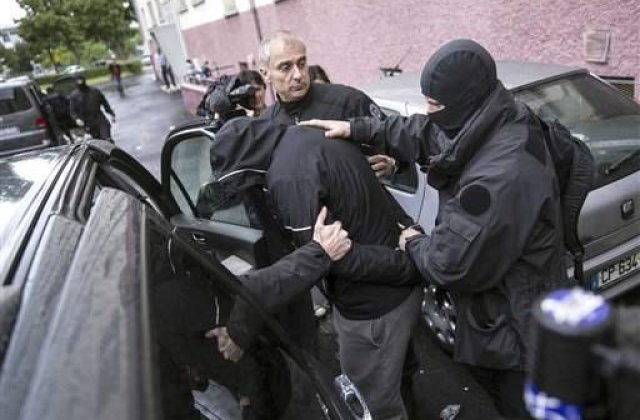 Trei teroristi care planuiau atacuri in Germania, arestati la Istanbul