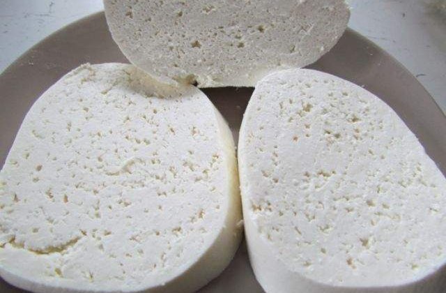 Comisia Europeana a modificat alerta privind branza din Romania