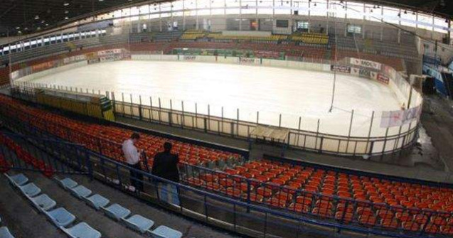 A inceput demolarea patinoarului Mihai Flamaropol