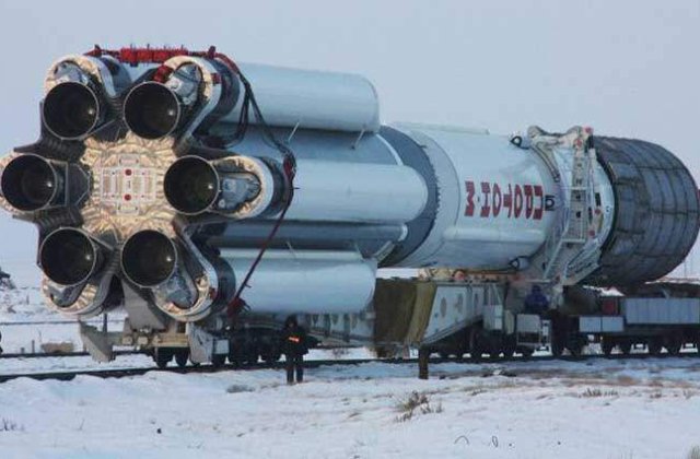 Coreea de Nord afirma ca a testat cu succes un motor de racheta cu combustibil solid