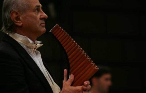 Gheorghe Zamfir va sustine un concert aniversar pe 5 aprilie
