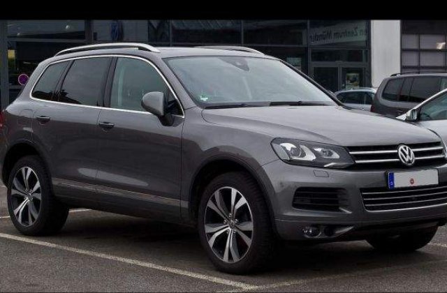 Volkswagen recheama in service 800.000 de vehicule Touareg si Porsche Cayenne