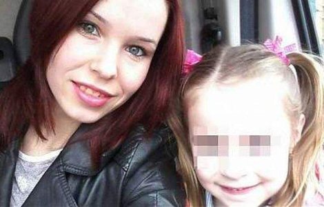 O romanca si fetita ei au scapat din vagonul de metrou explodat