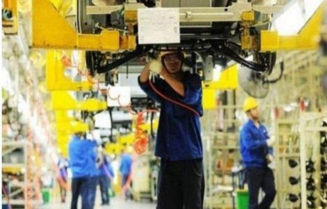 Industria Chinei revine pe crestere, dupa sapte luni de scadere