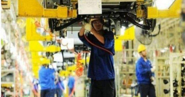 Industria Chinei revine pe crestere, dupa sapte luni de scadere