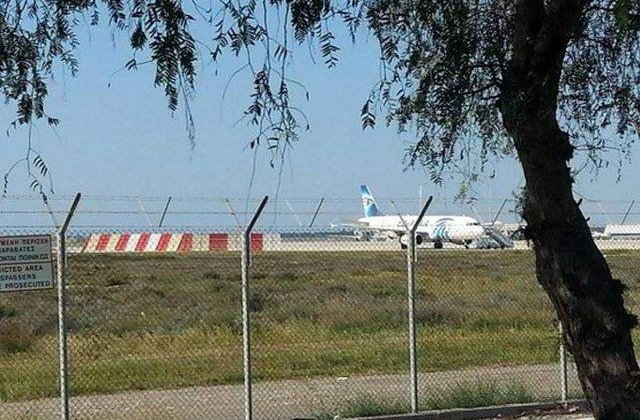 Luarea de ostatici de la bordul avionului deturnat in Republica Cipru s-a incheiat